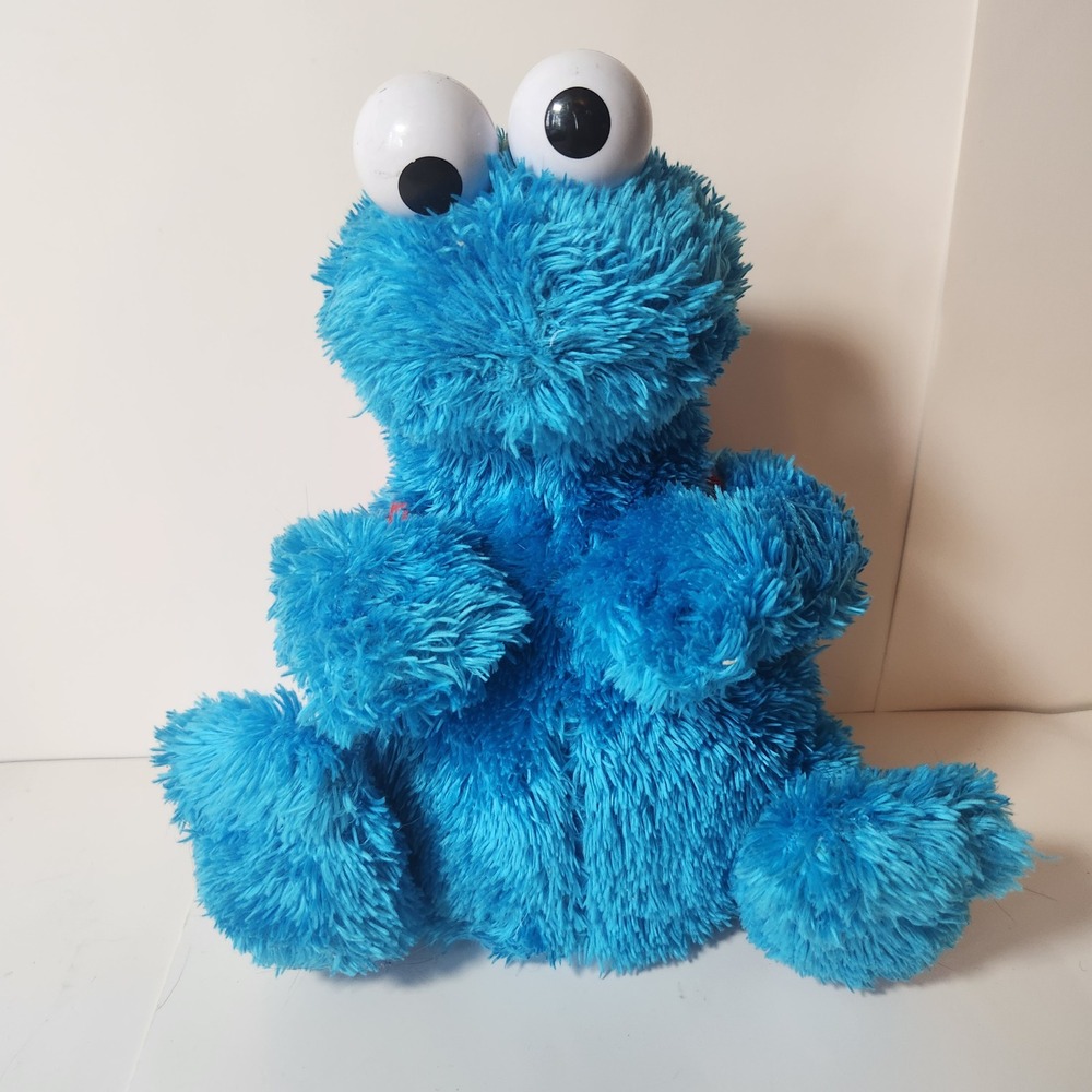 Hasbro Sesame Street Count n Crunch Cookie Monster Interactive Plush Toy